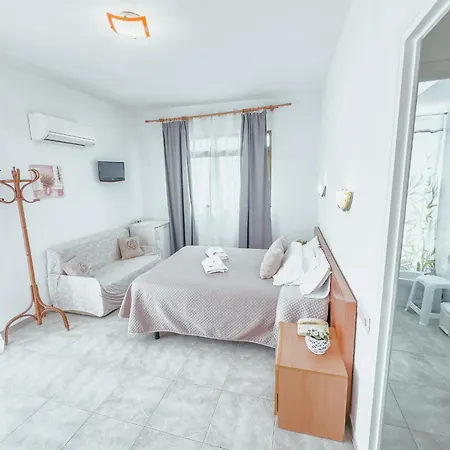 Duc De Vendome Hotel